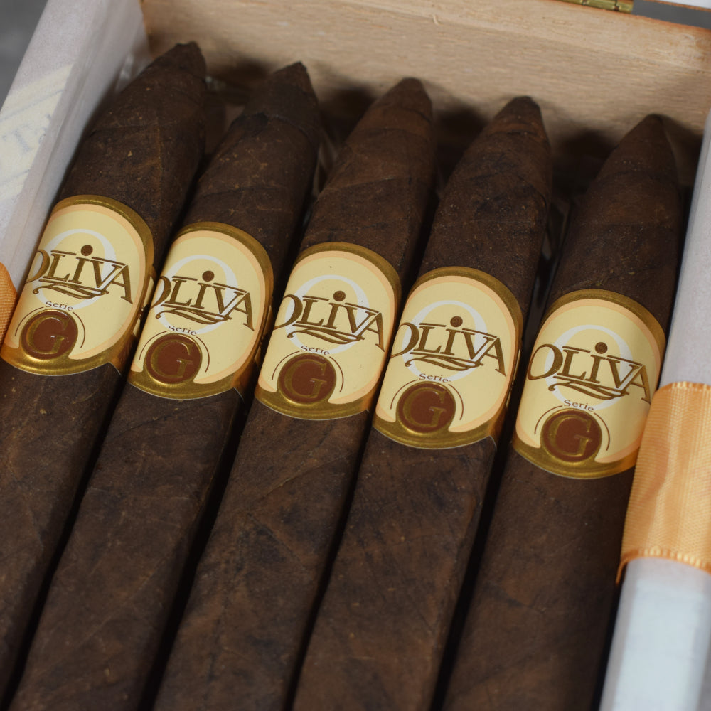 
                      
                        OLIVA SERIE G MADURO
                      
                    